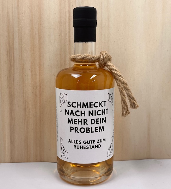 Ruhestand Geschenkflasche Kräuter ABC Bitter-Spirituose 35%Vol. 0,5L Ruhestand Geschenkflasche Kräuter ABC Bitter-Spirituose 35%Vol. 0,5L