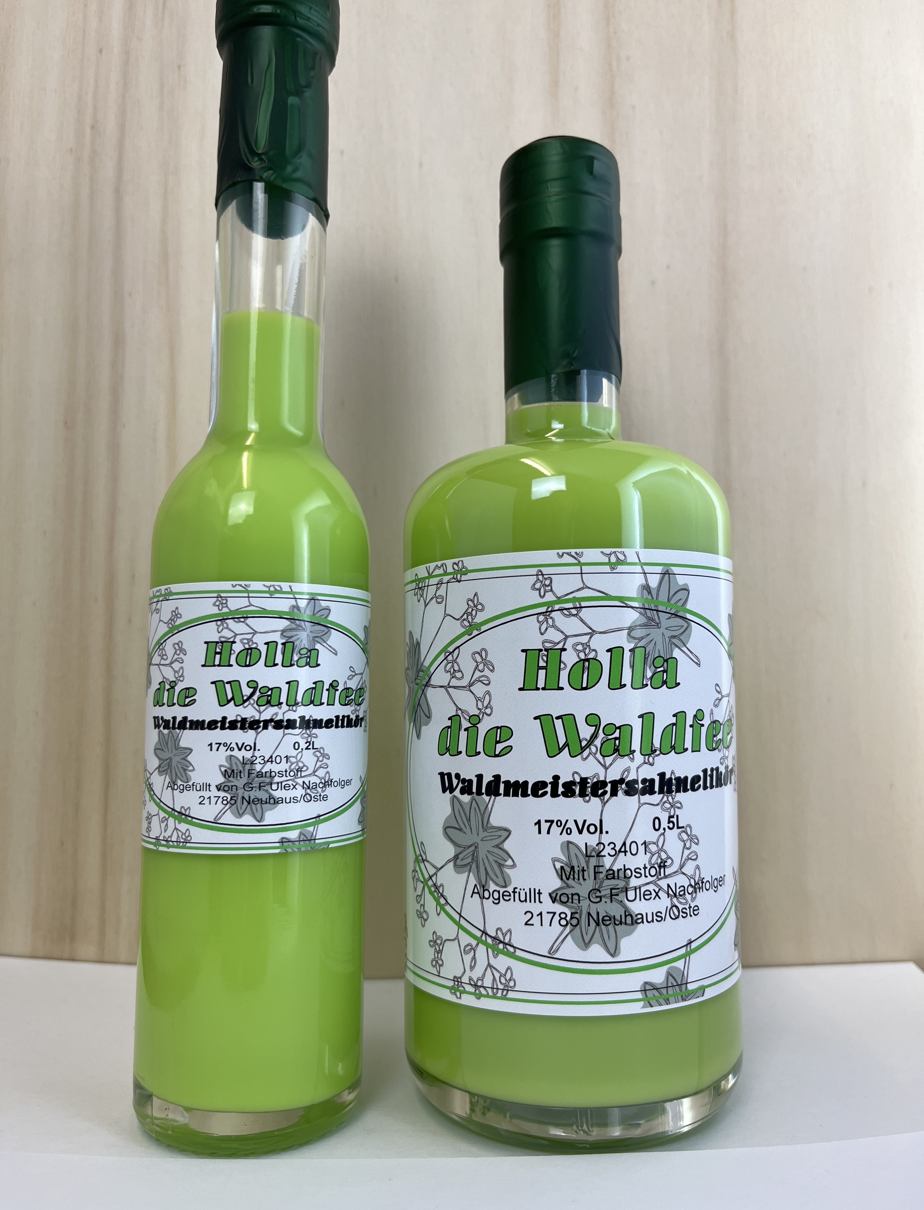 Holla, die Waldfee Waldmeistersahnelikör 17%Vol. Holla, die Waldfee Waldmeistersahnelikör 17%Vol.