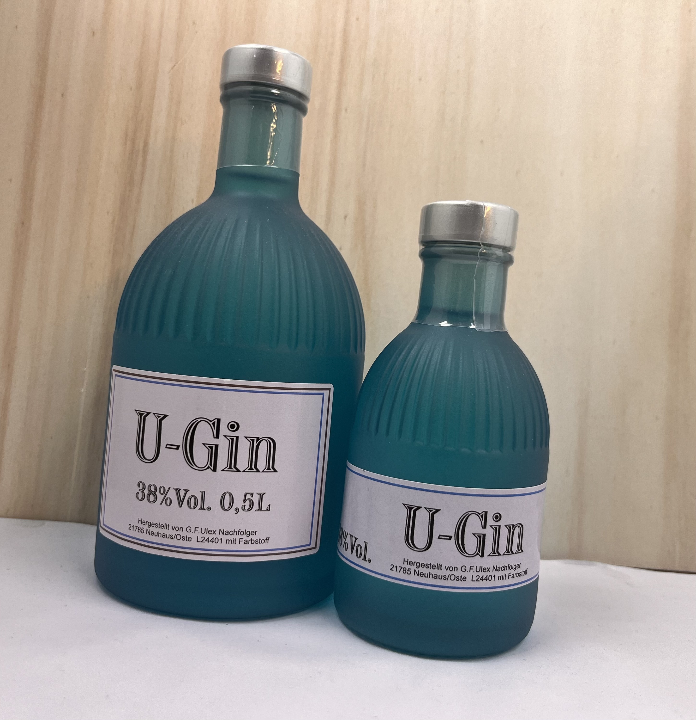 IMG_2217 U-Gin in schöner Flasche versch.Größen