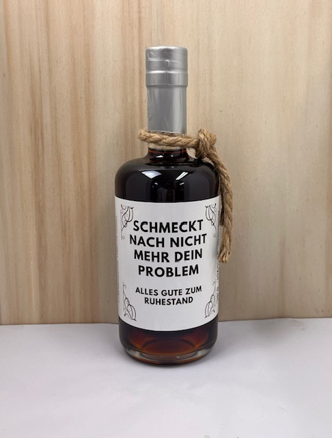 Ruhestand Geschenkflasche Aquavit 40%Vol. 0,5L Ruhestand Geschenkflasche Aquavit 40%Vol. 0,5L