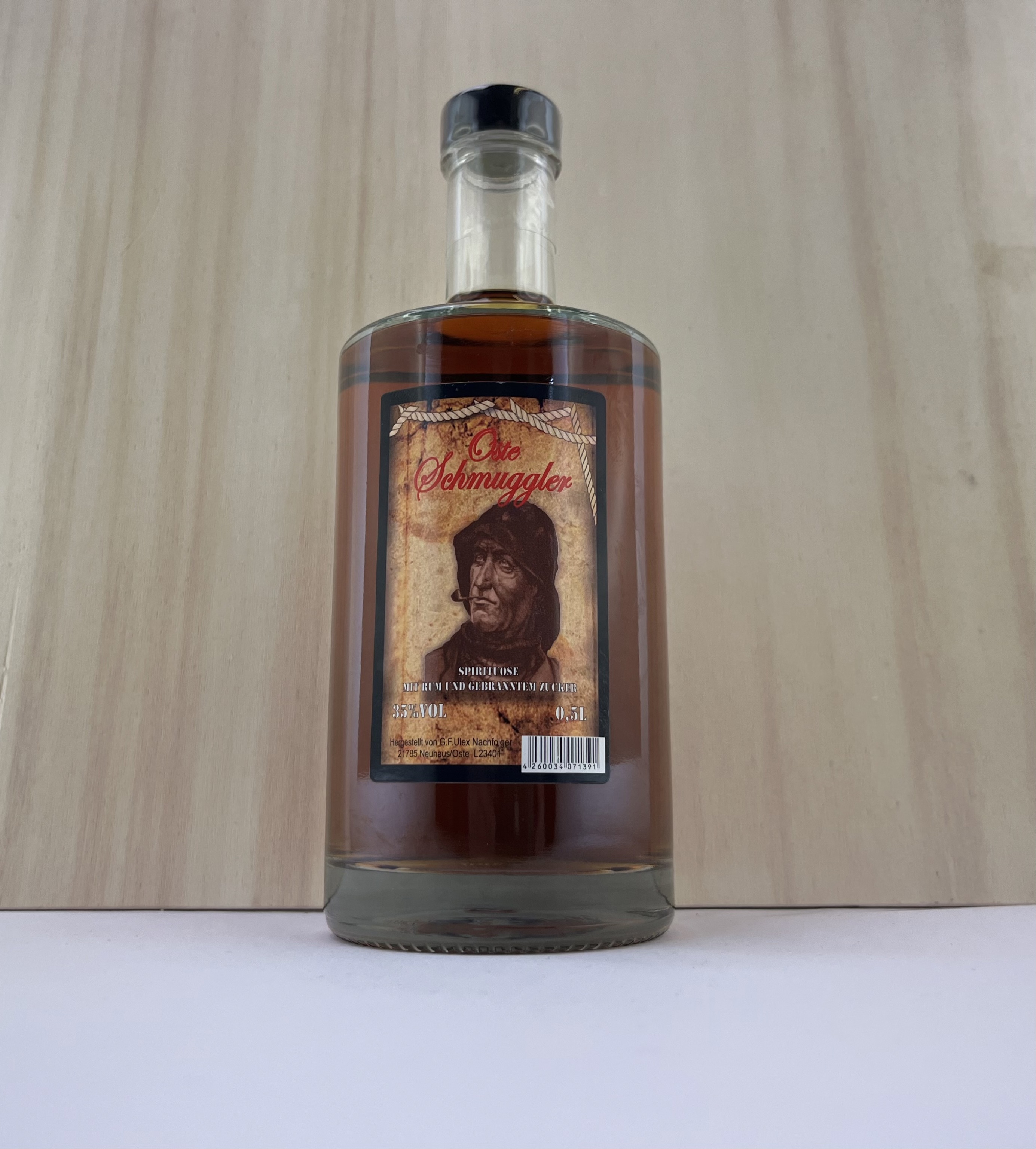 Schmuggler Spirituose mit Rum und gebranntem Zucker 35%Vol.