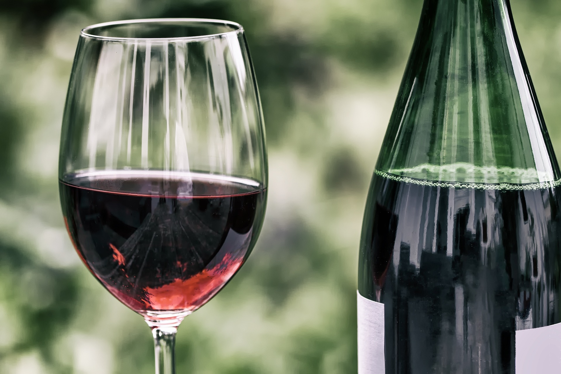 wine-2408620_1920
